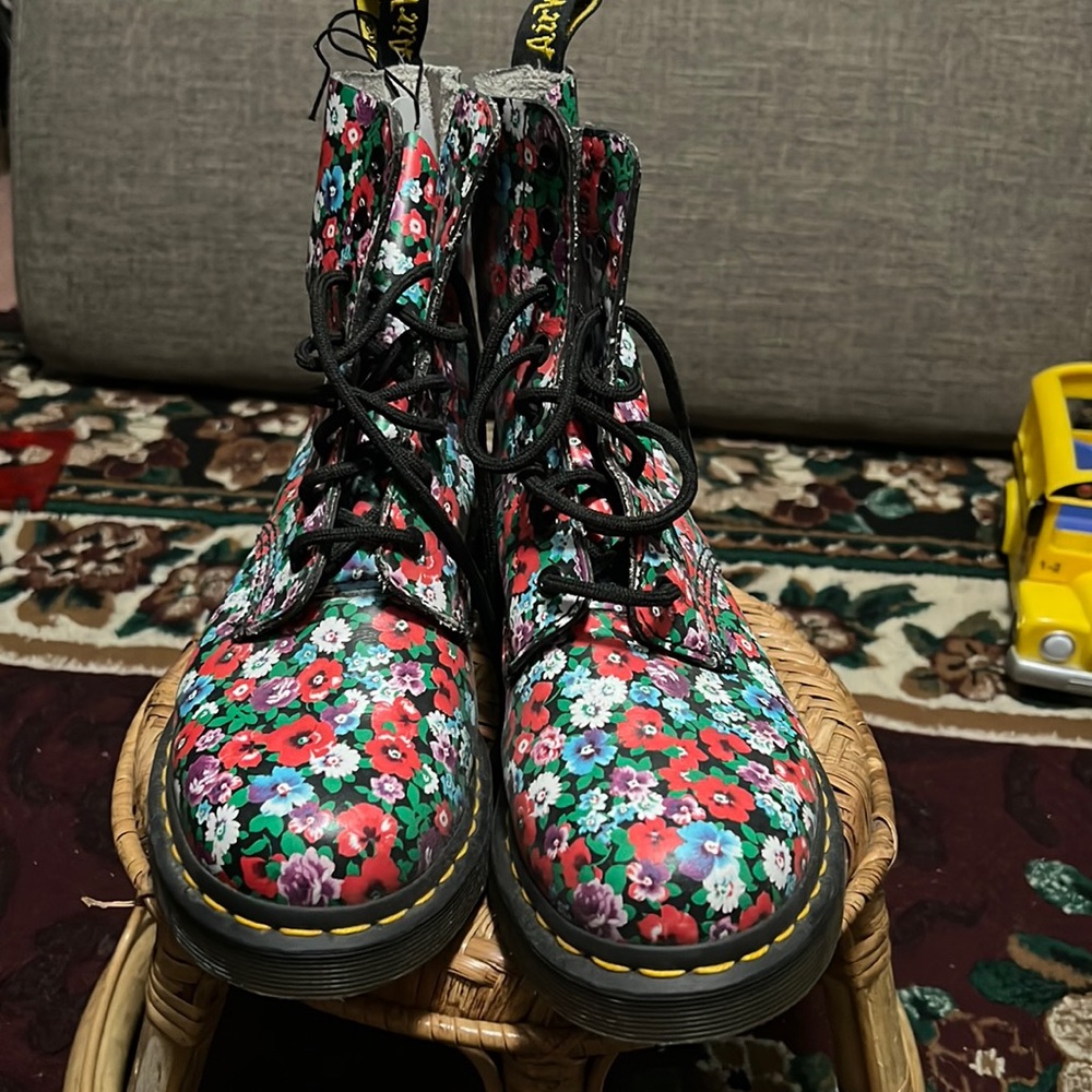 Floral Doc martens